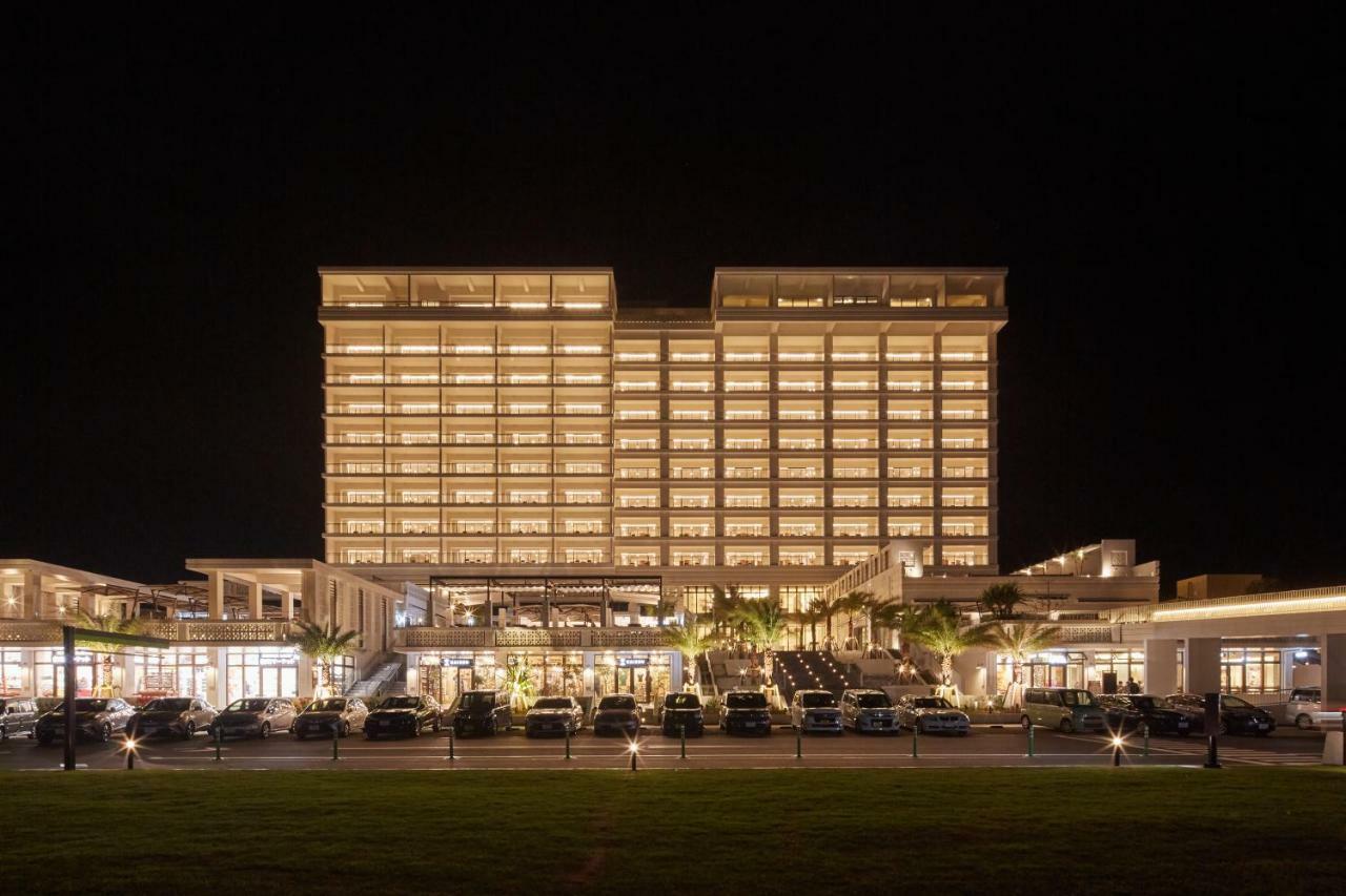 Ala Mahaina Condo Hotel Motobu Bagian luar foto
